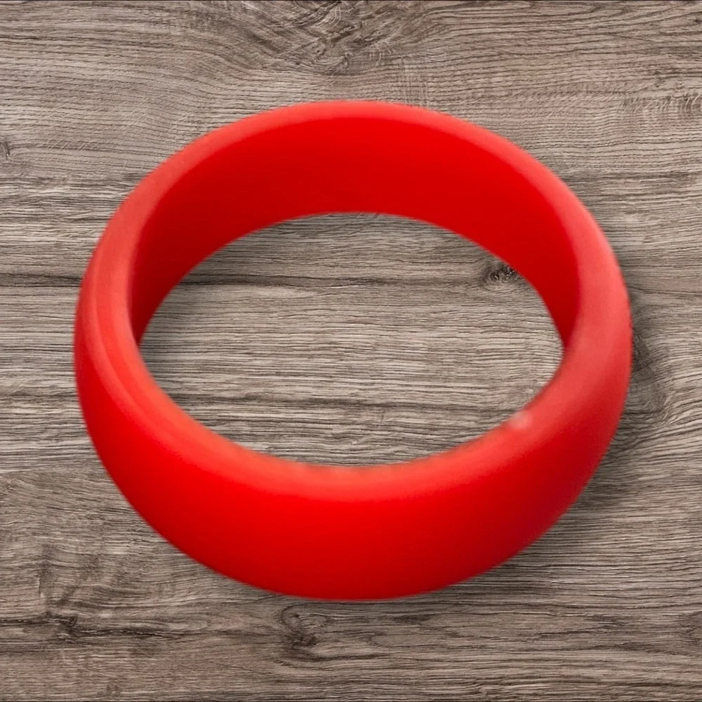 NEW 7-Count Assorted Lightweight Silicone Everyday Rings (Multiple Sizes)